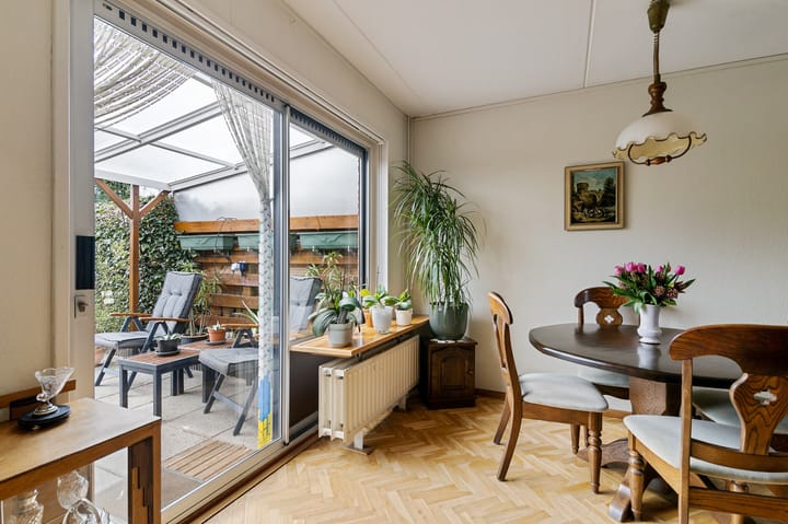 Foto 16 van Stal 241