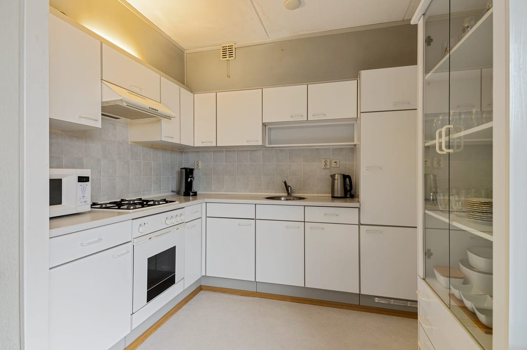 Photo 17 of Stal 241