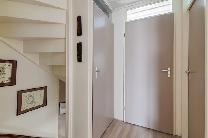 Foto 20 van Stal 241