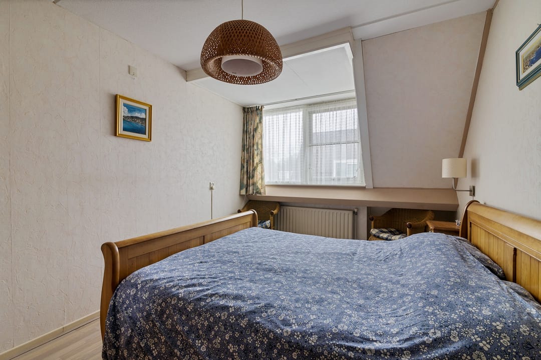 Photo 22 of Stal 241