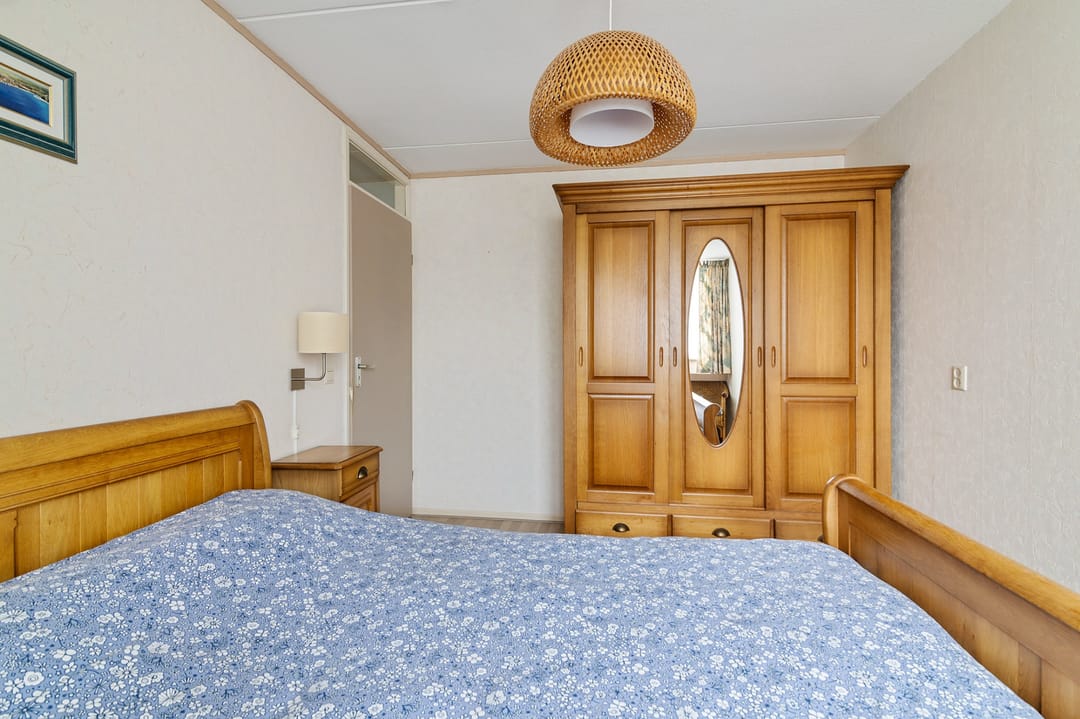 Photo 23 of Stal 241