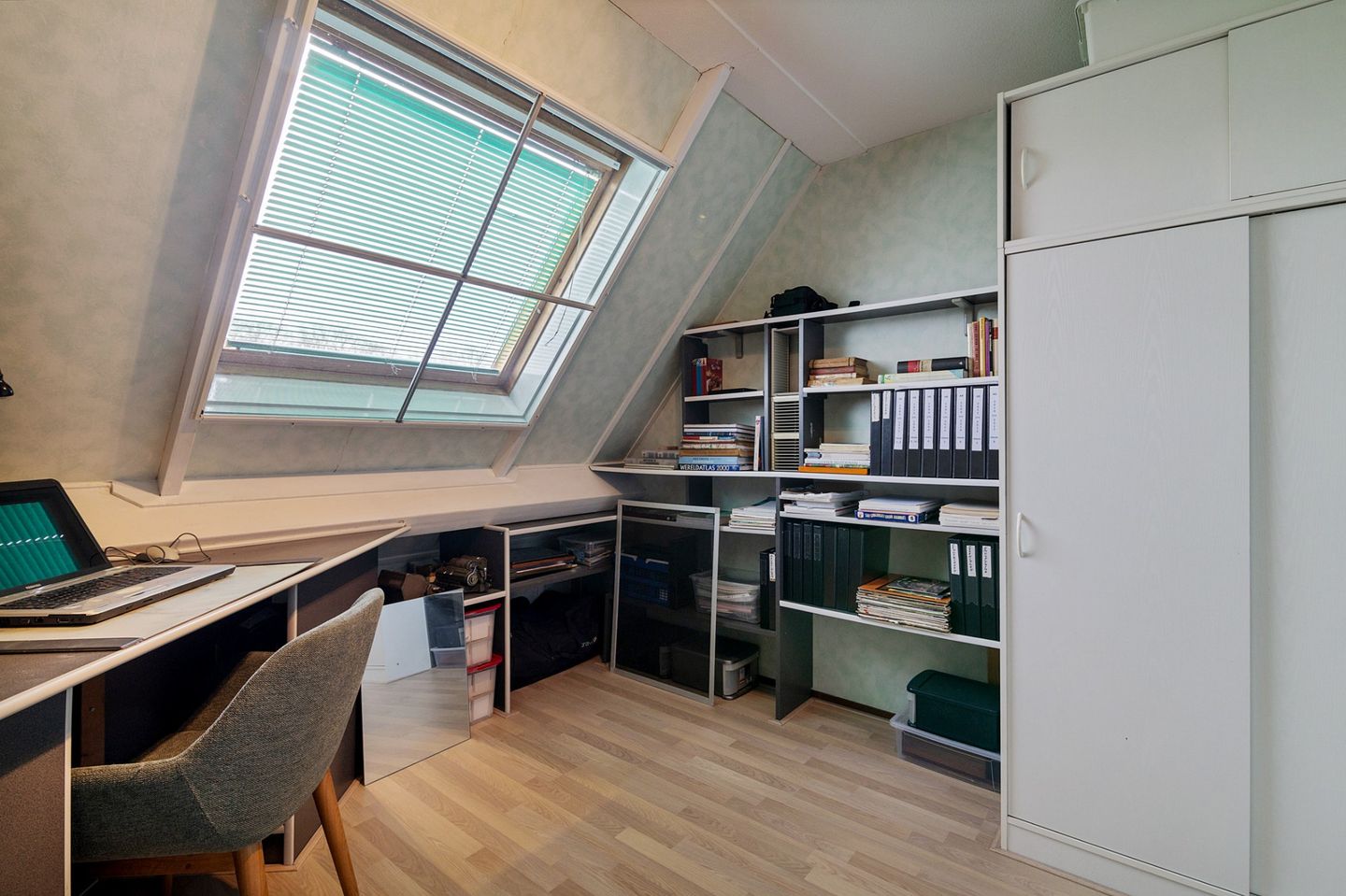 Photo 25 of Stal 241