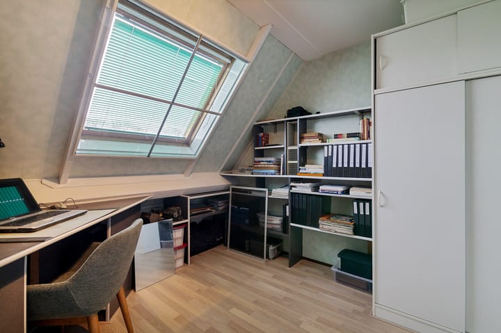 Foto 25 van Stal 241