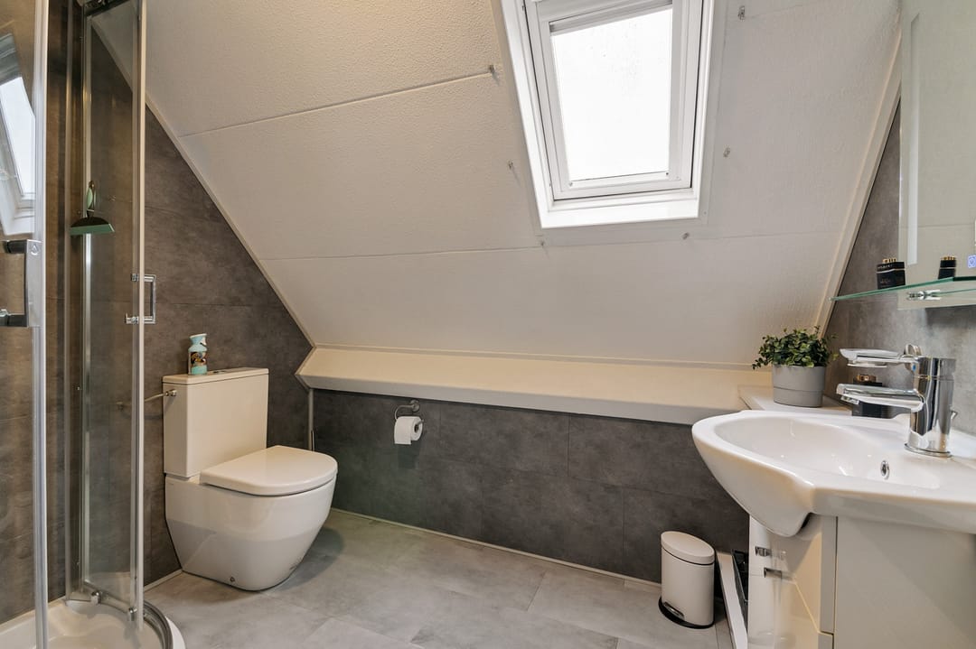 Photo 26 of Stal 241