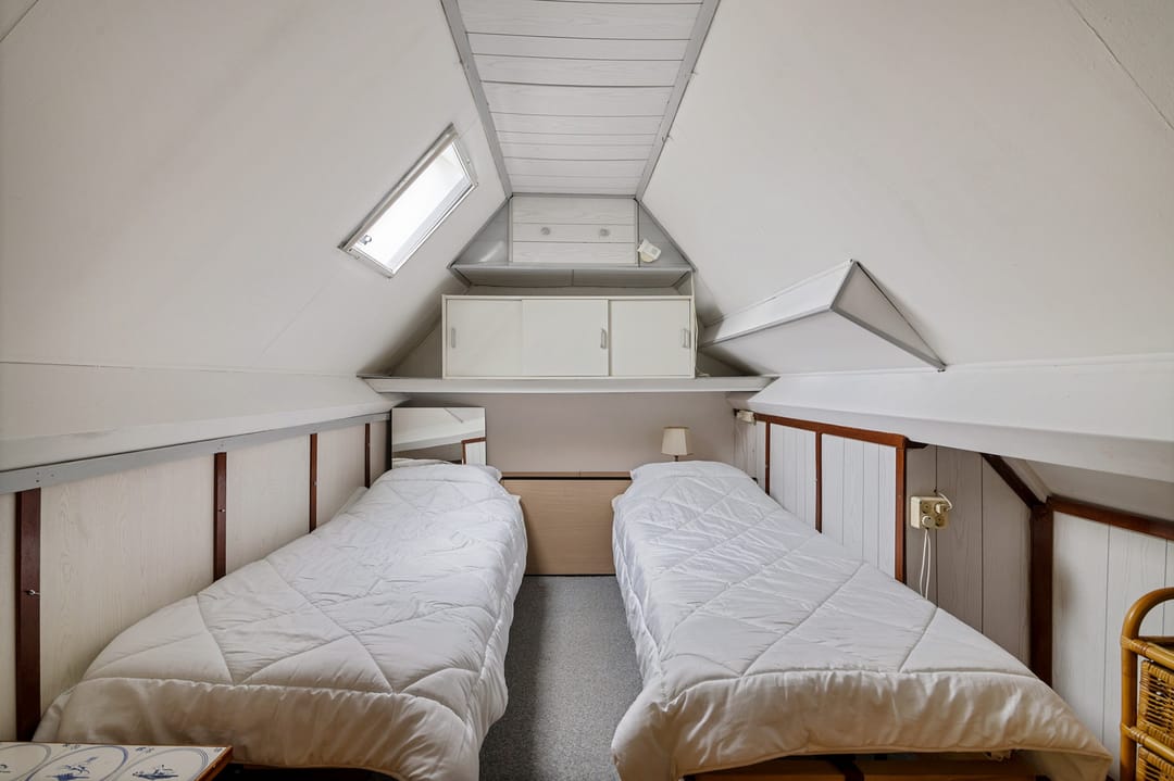 Photo 28 of Stal 241