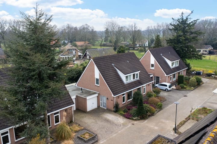 Foto 40 van Stal 241