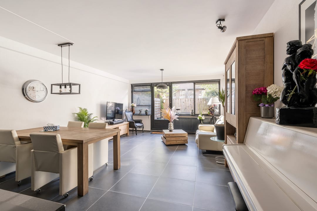 Foto 7 van Robert Schumanring 82