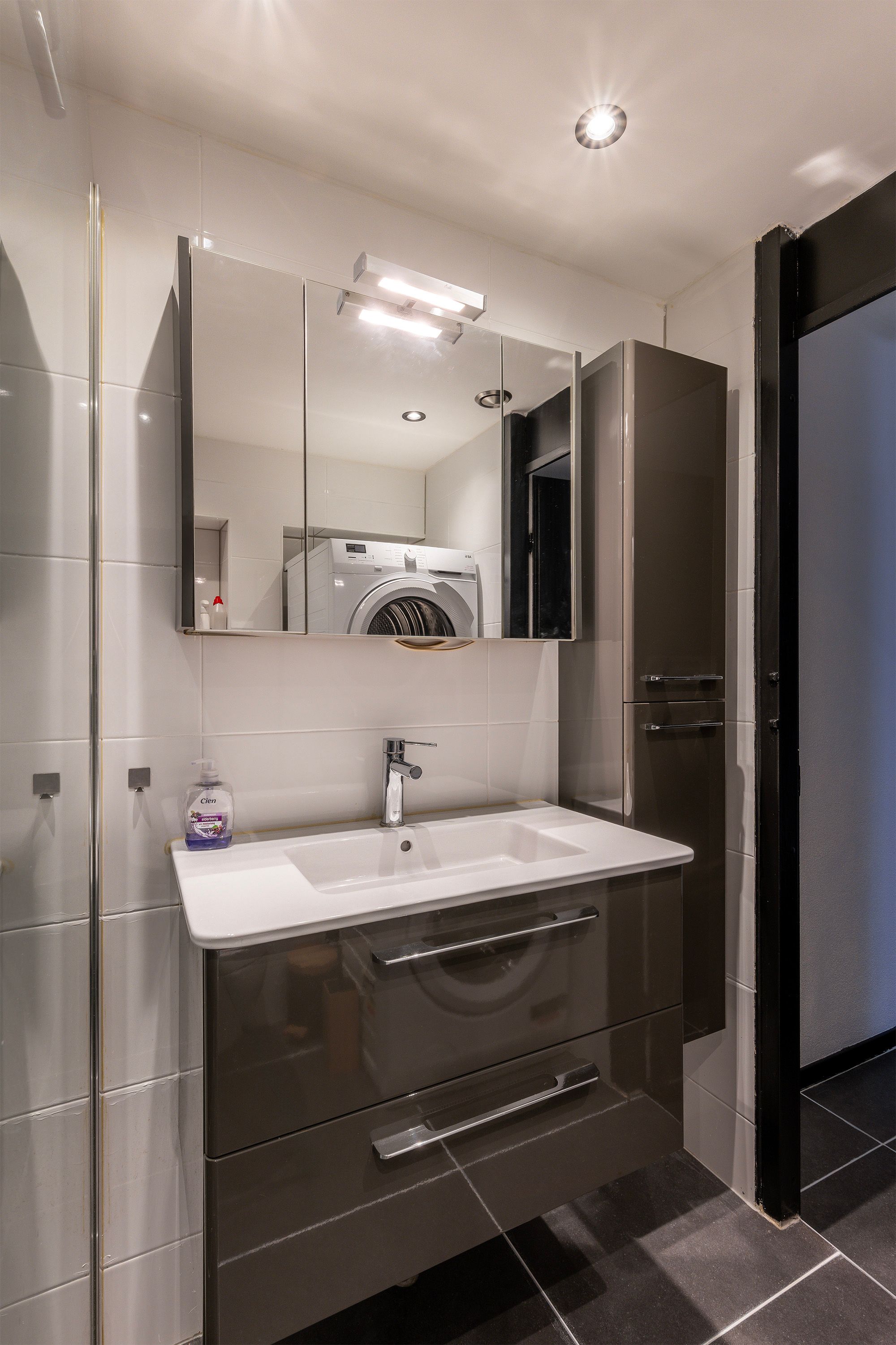 Foto 18 van Robert Schumanring 82