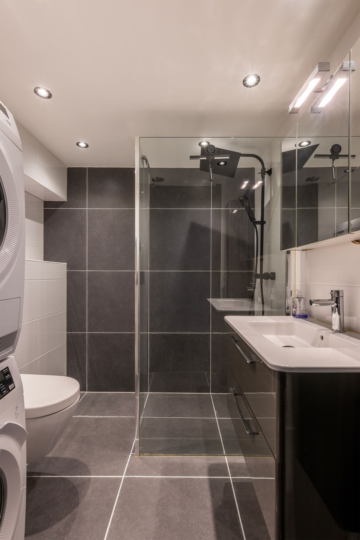 Foto 19 van Robert Schumanring 82