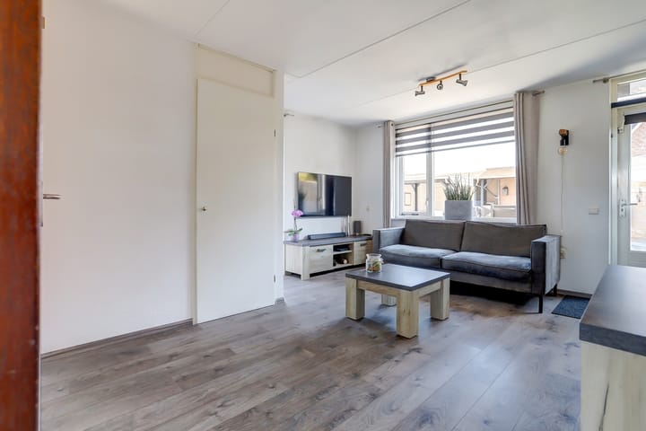 Foto 11 van Repel 14