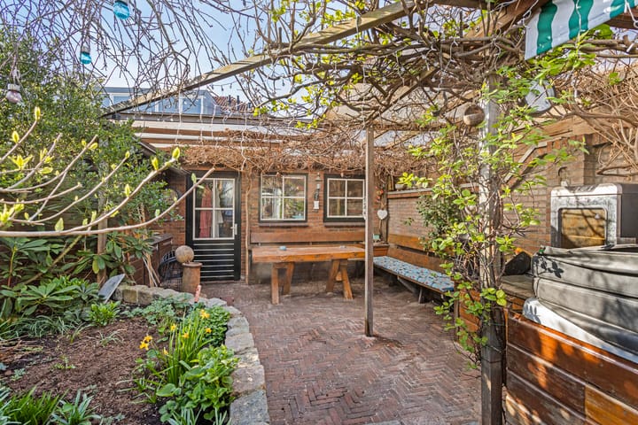 Foto 21 van De Ruijterstraat 41