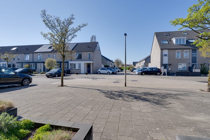 Foto 41 van Clara Visserstraat 116