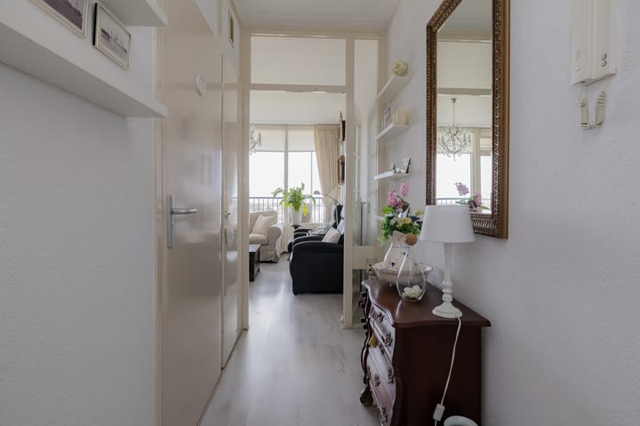 Foto 24 van Zeewijkplein 212