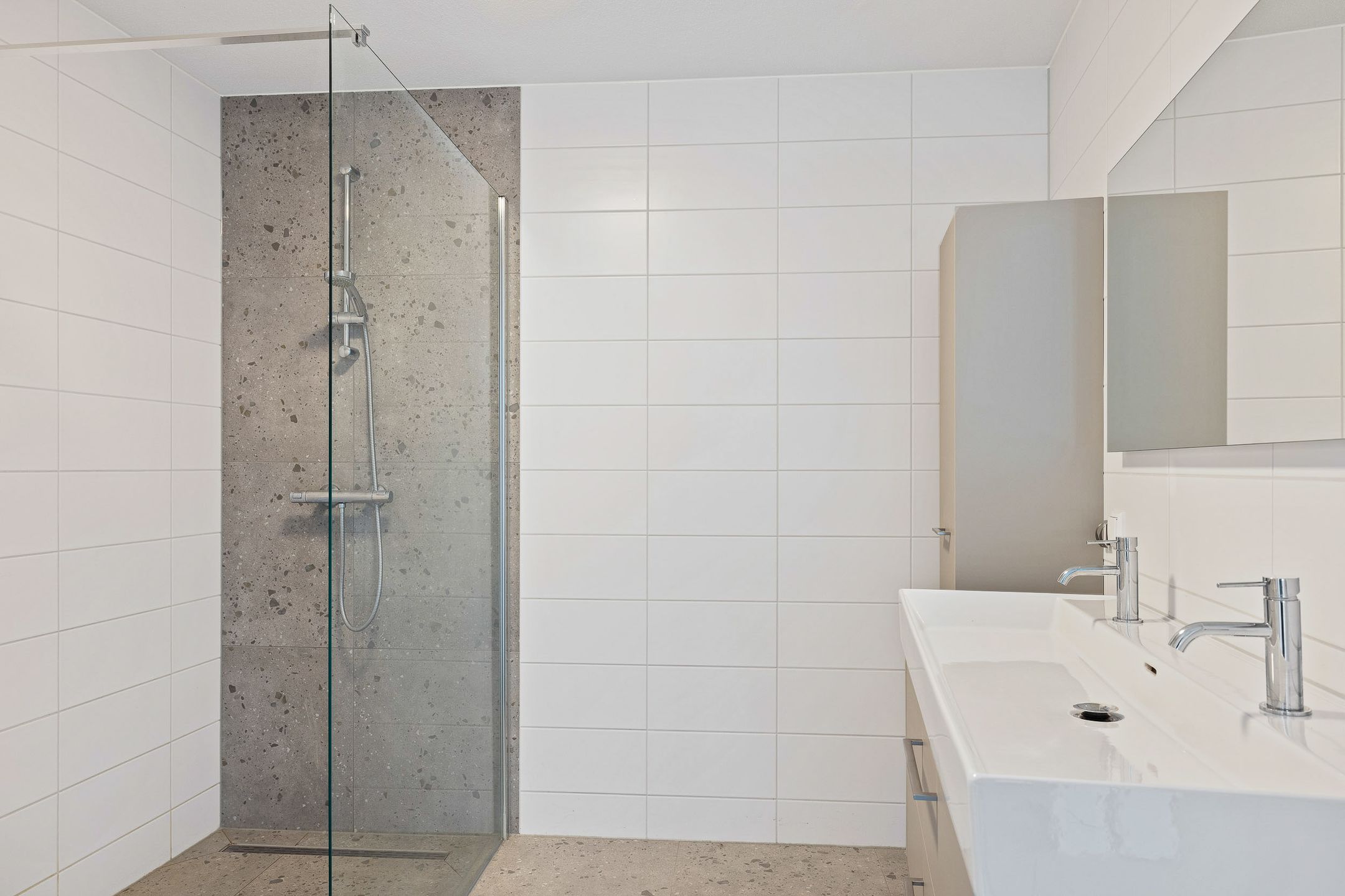 Foto 24 van Stationsweg 35-D