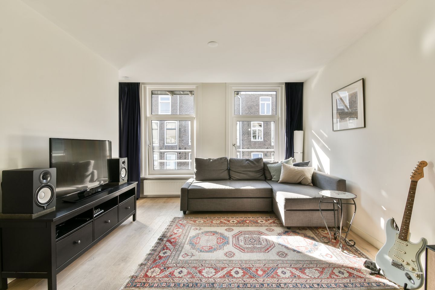 Photo 4 of Jacob van Lennepstraat 31-3A