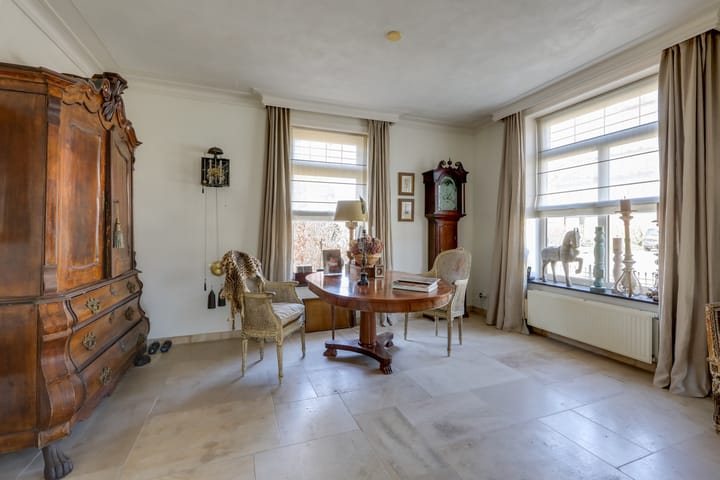 Foto 12 van Pastoor van Sonsbeeckstr 21