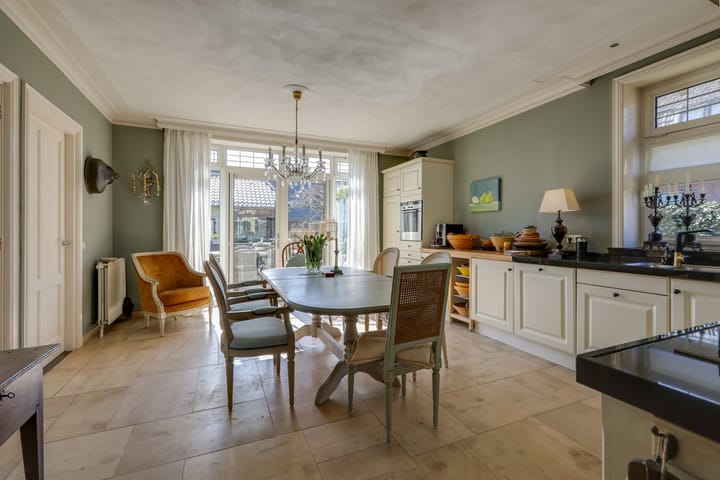 Foto 16 van Pastoor van Sonsbeeckstr 21