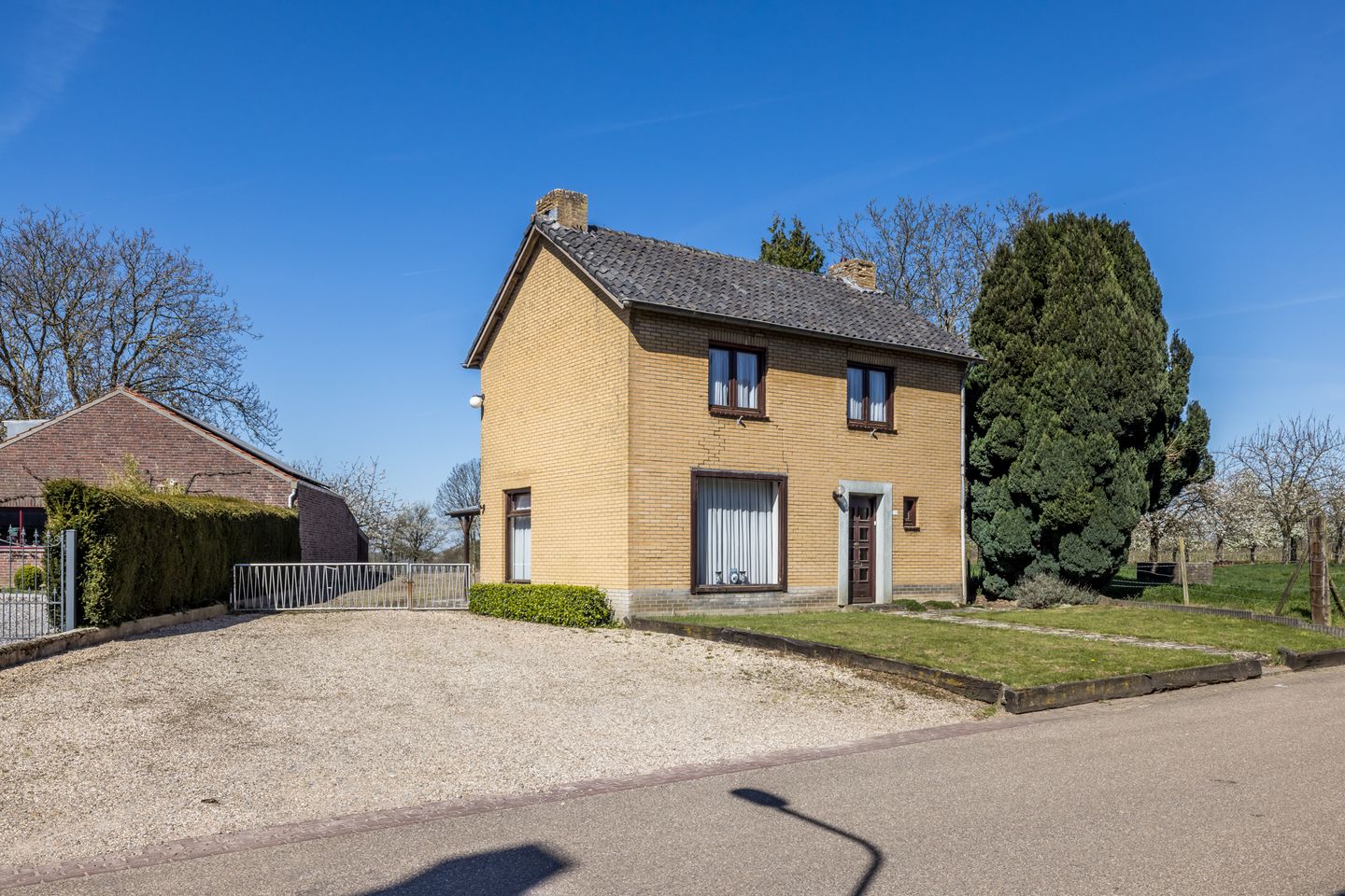 Foto 1 van Dorpsstraat 121