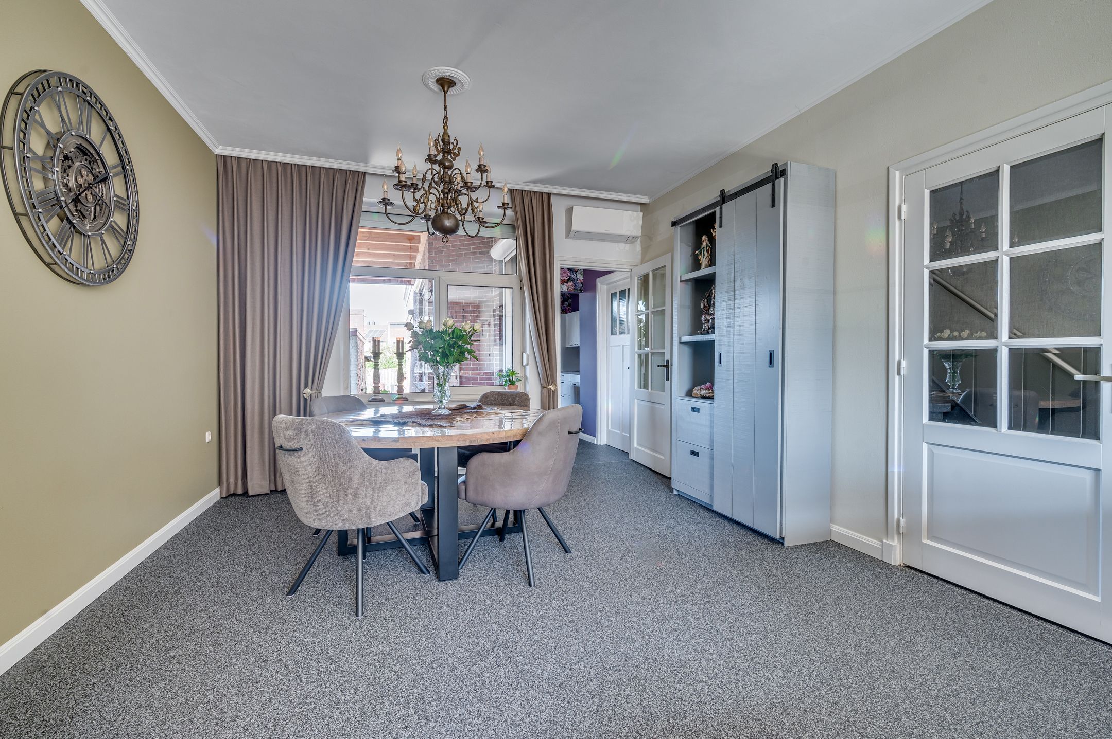 Photo 9 of Willemstraat 18