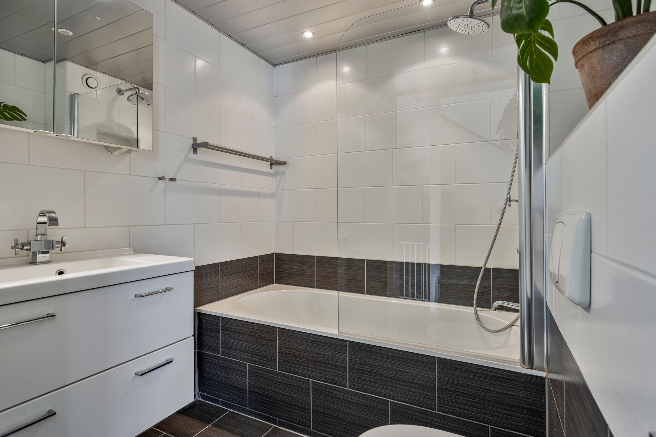 Foto 24 van Da Costastraat 1-A