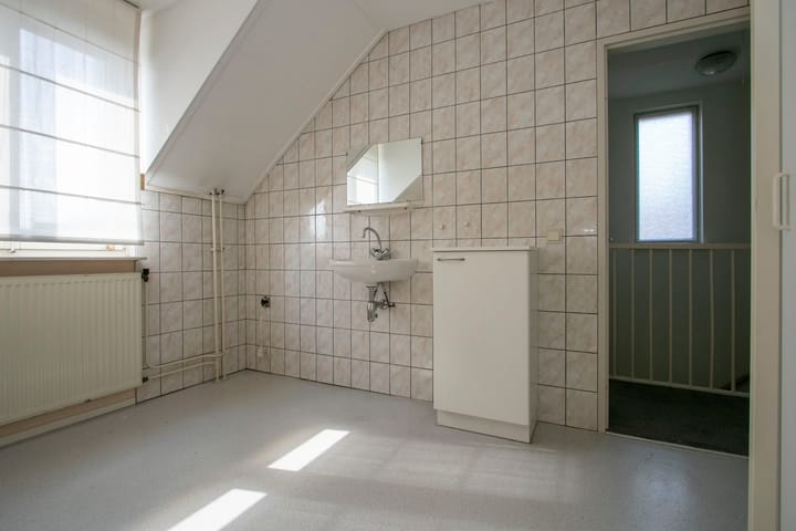 Foto 19 van Emmastraat 10