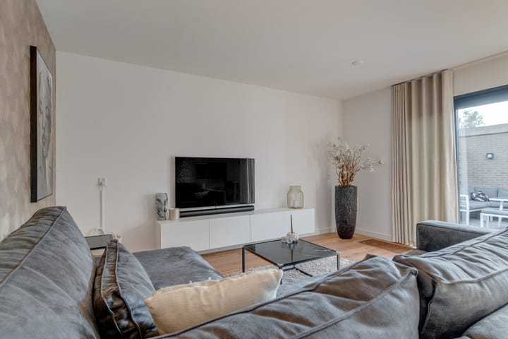 Photo 11 of Zwanenkamp 43