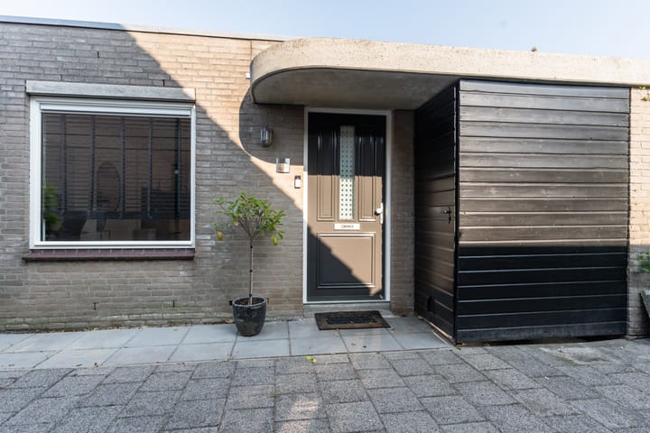 Photo 34 of Zwanenkamp 43