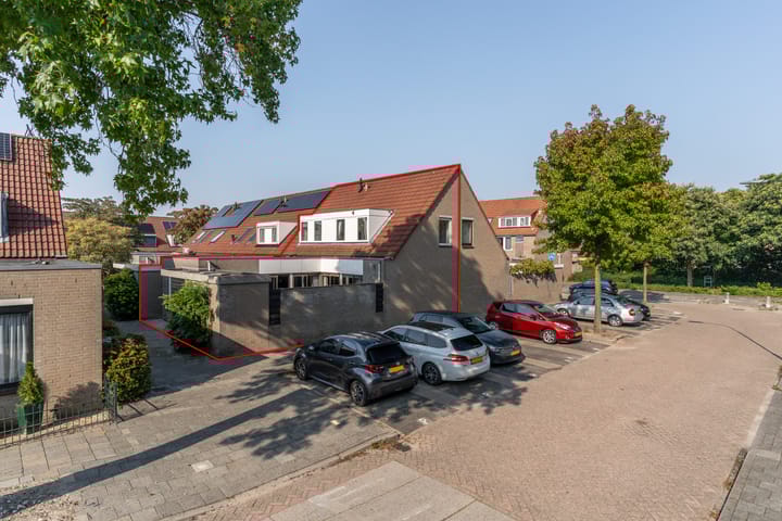 Photo 36 of Zwanenkamp 43