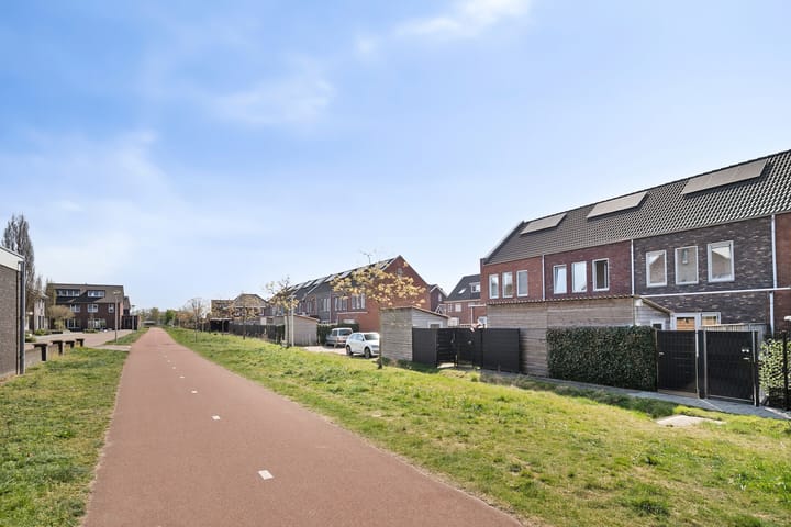 Foto 4 van Avondrood 13