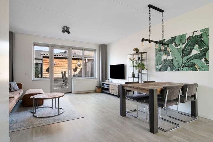 Foto 11 van Avondrood 13