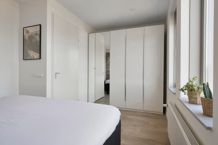 Foto 17 van Avondrood 13