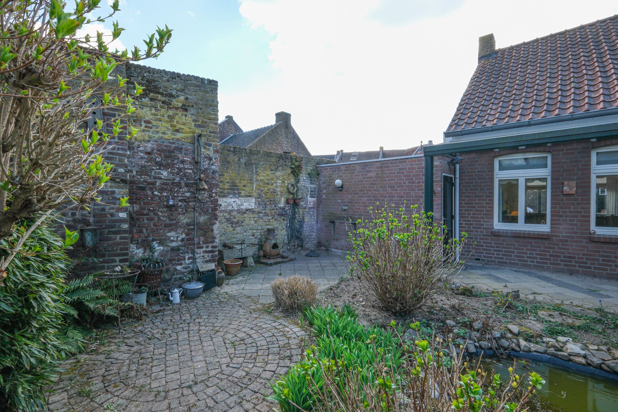 Foto 33 van Brouwerstraat 6