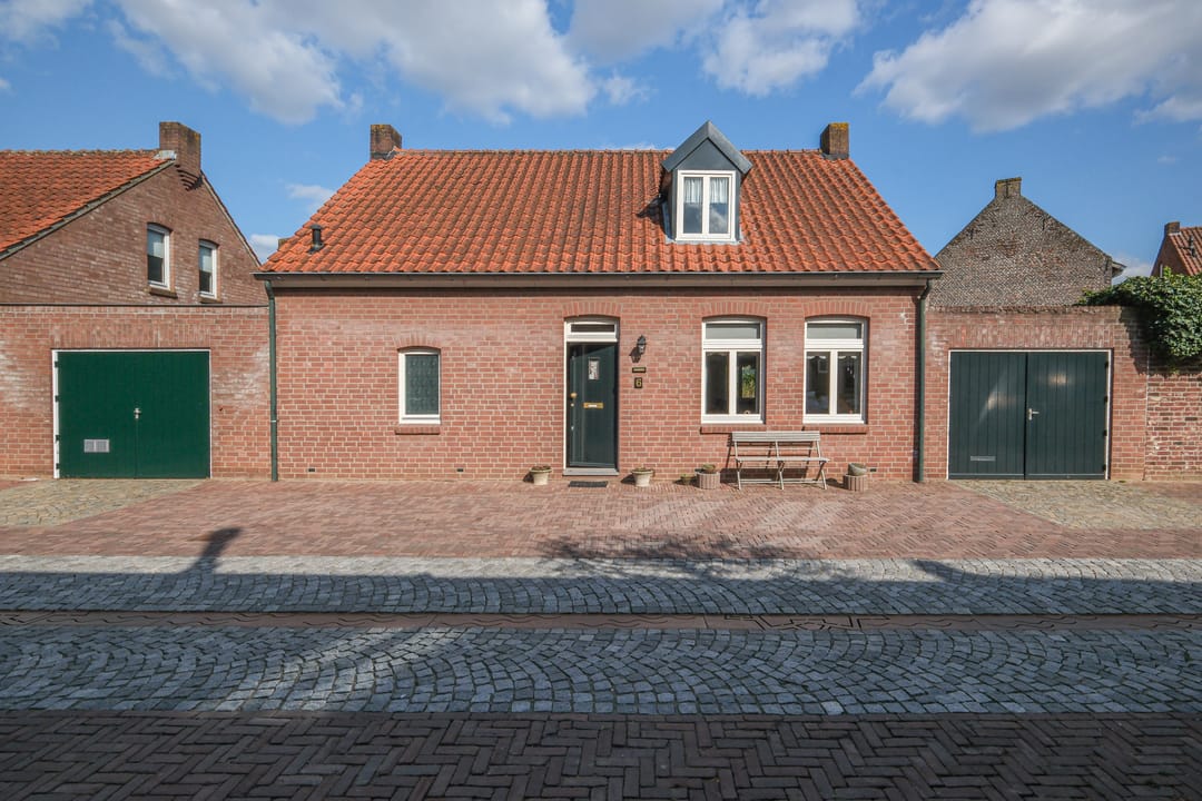 Foto 43 van Brouwerstraat 6