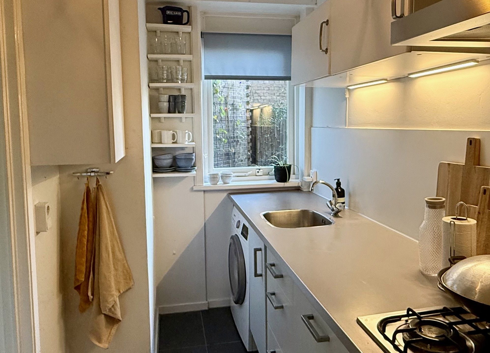 Foto 24 van Bloys van Treslongstraat 30-H