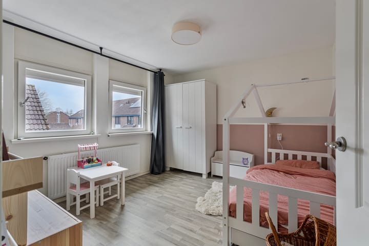 Foto 18 van Klagerstuin 148