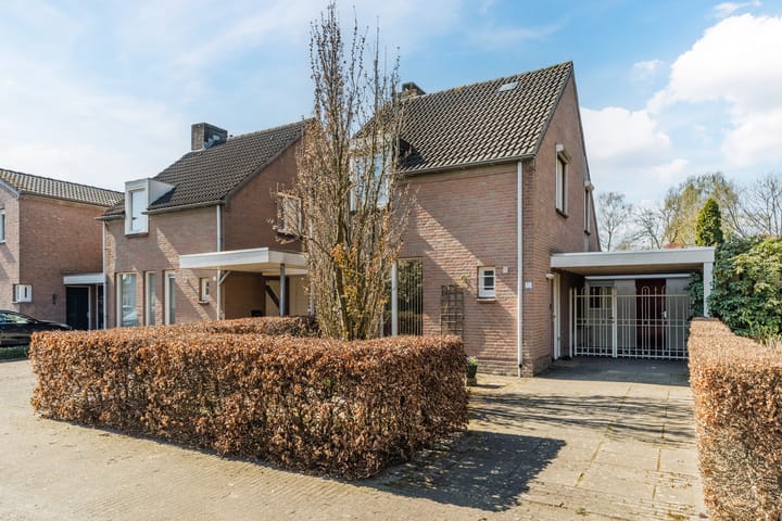 Foto 1 van Moutlaan 13