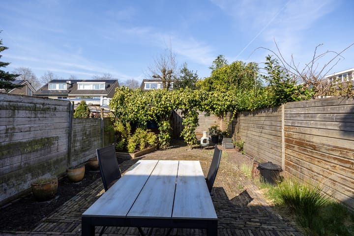 Foto 9 van Regenboog 48