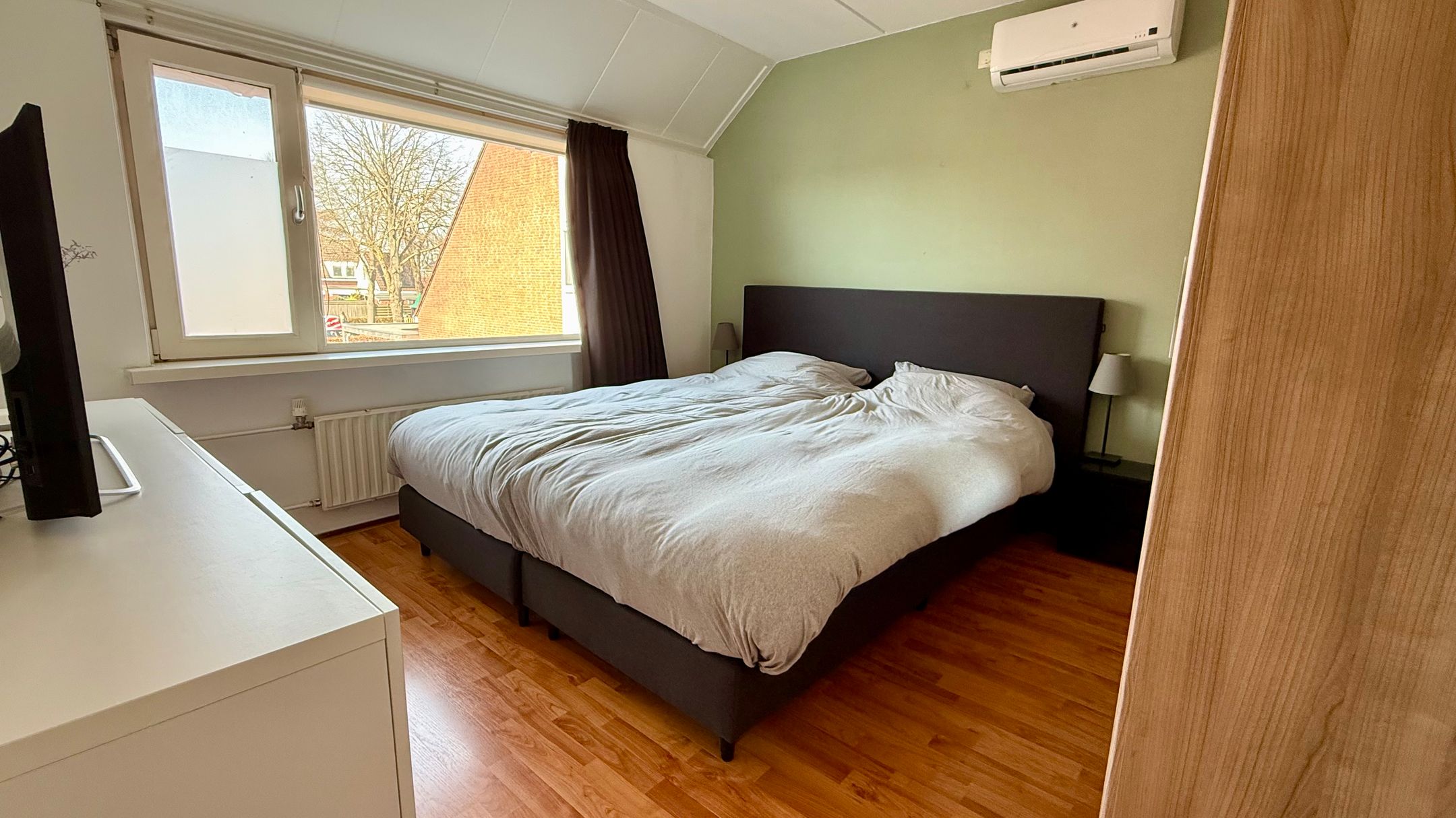 Photo 33 of Molenerf 8