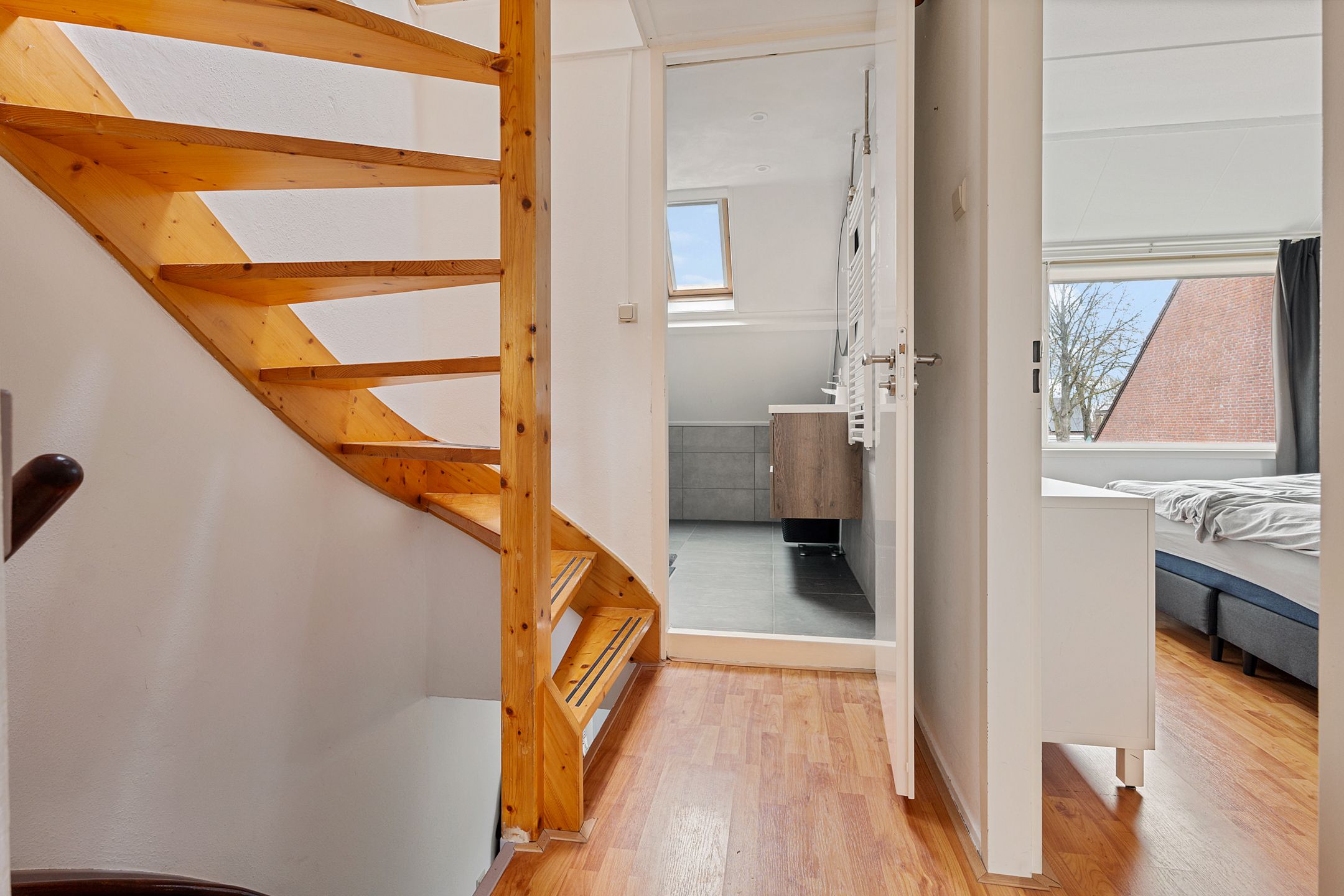 Photo 39 of Molenerf 8