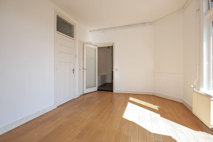 Photo 17 of Vondelstraat 56