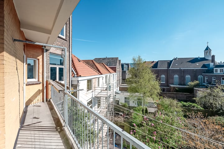 Photo 48 of Vondelstraat 56