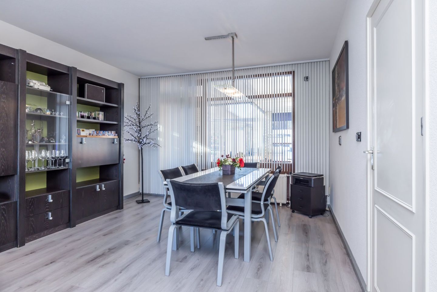 Foto 10 van Burg. Ramakersstraat 16