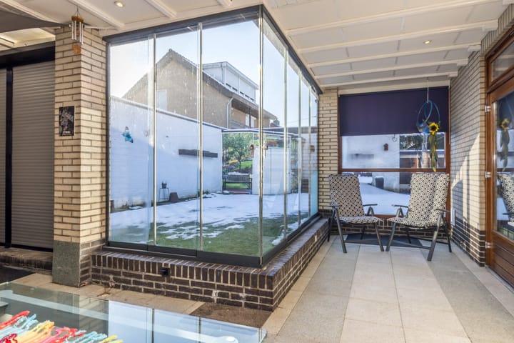 Foto 22 van Burg. Ramakersstraat 16