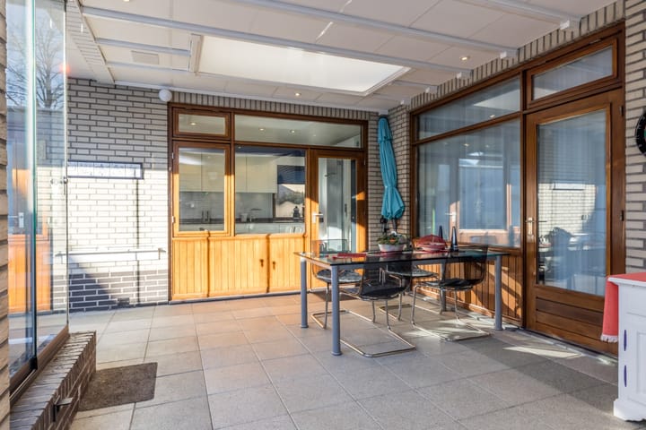 Foto 23 van Burg. Ramakersstraat 16