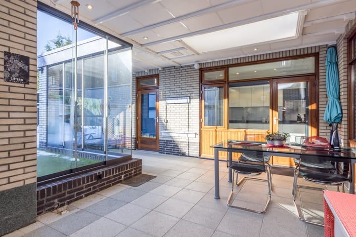 Foto 24 van Burg. Ramakersstraat 16