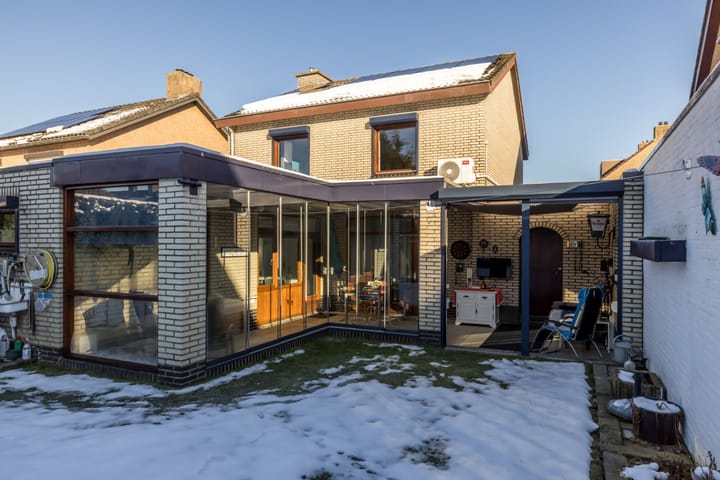 Foto 30 van Burg. Ramakersstraat 16