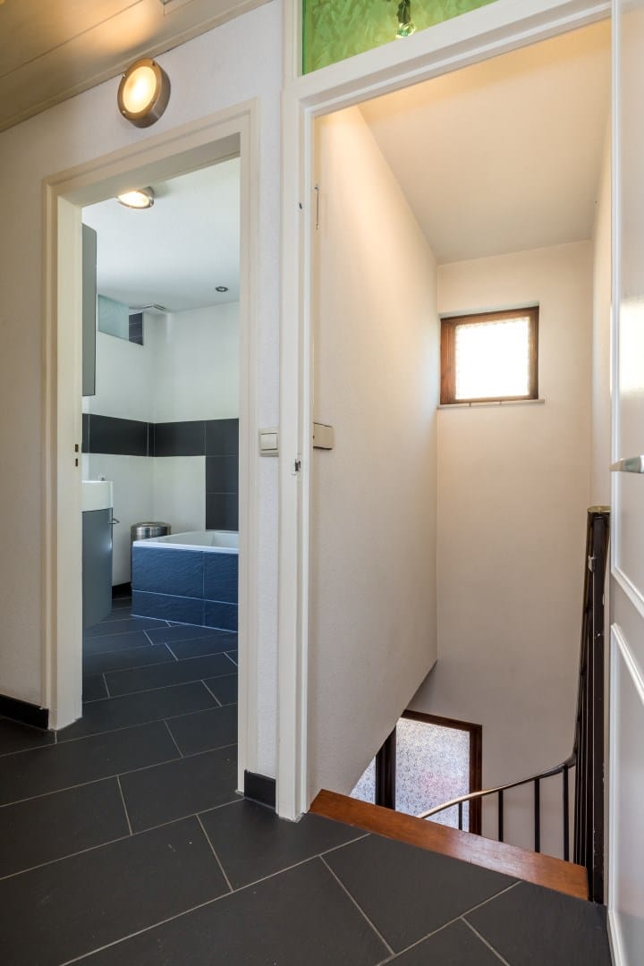 Foto 31 van Burg. Ramakersstraat 16