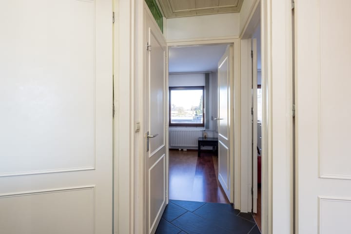 Foto 37 van Burg. Ramakersstraat 16