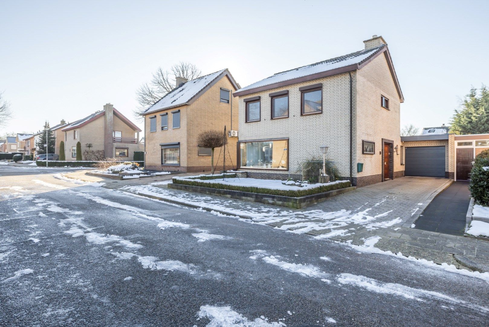 Foto 42 van Burg. Ramakersstraat 16