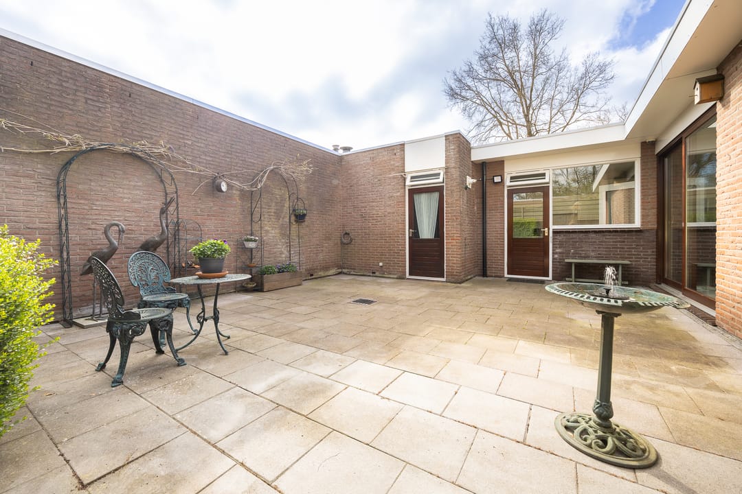 Foto 2 van Anna van Burenlaan 32